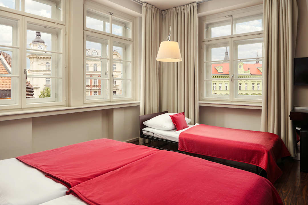 Zimmer Hotel Perla