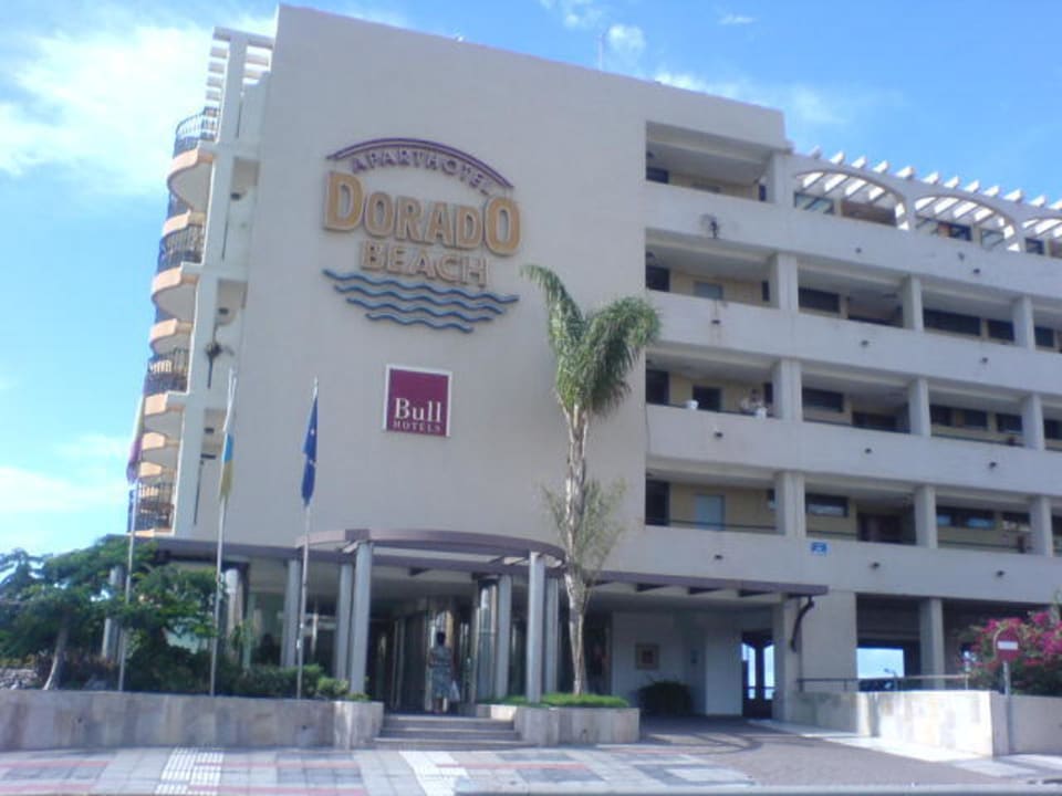 Hoteleingang Bull Dorado Beach & Spa