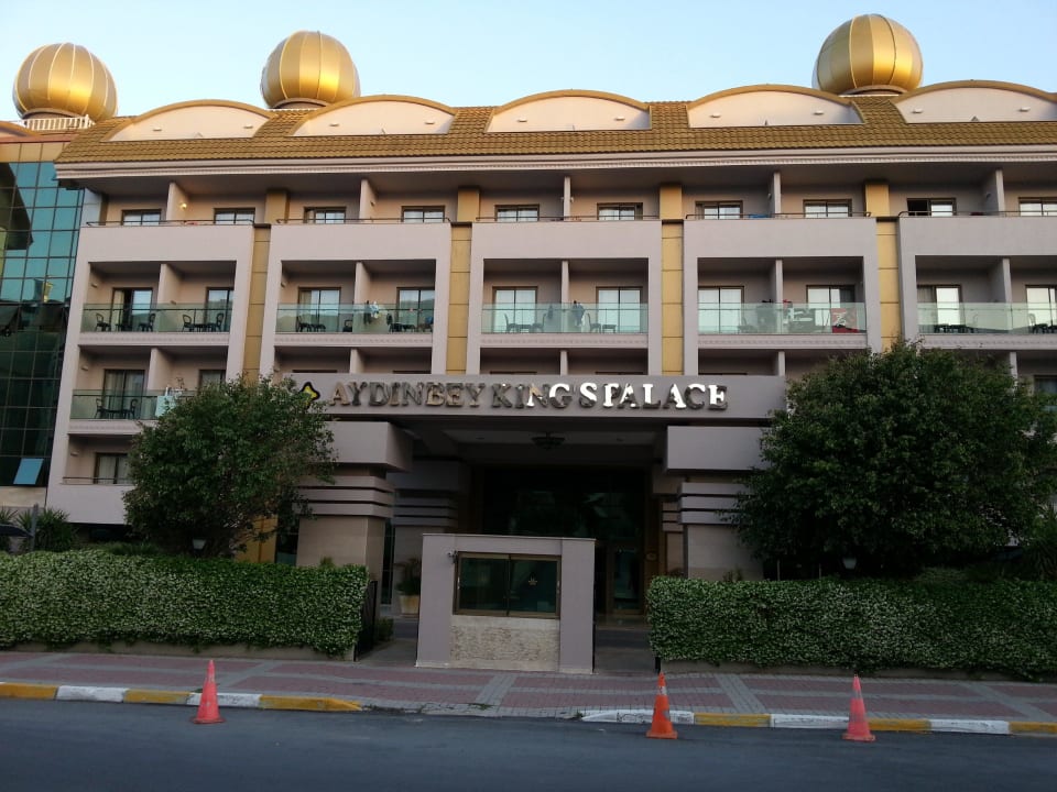 Aydinbey-Eingang Aydinbey Kings Palace & Spa
