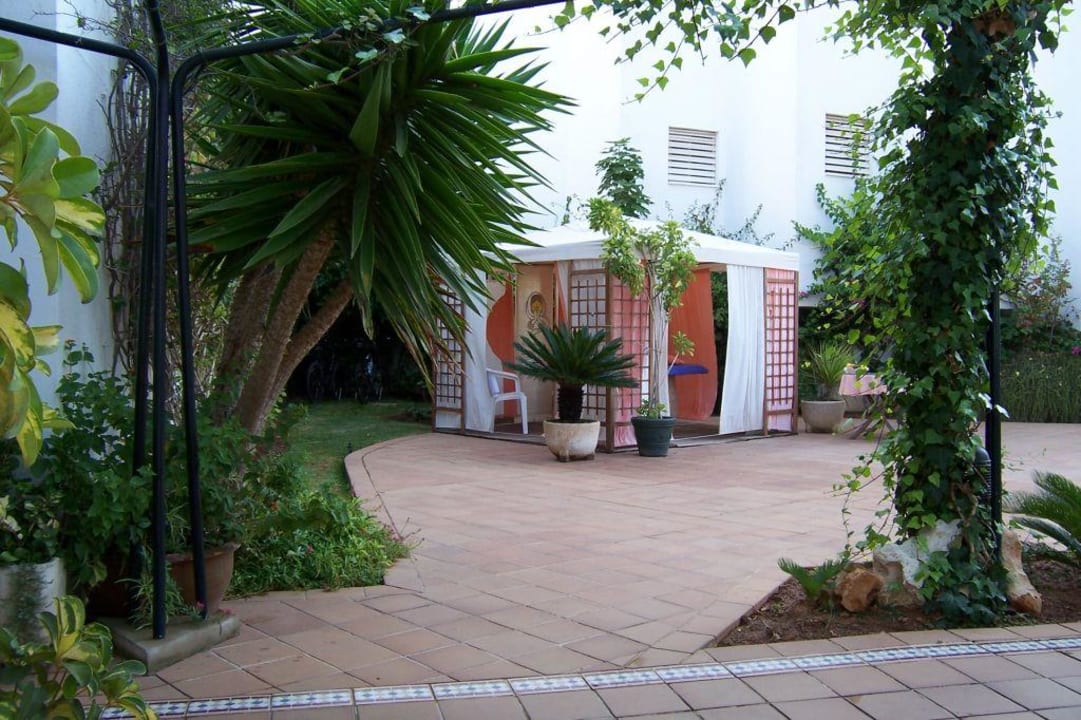 Pavillion in der Gartenanlage Hipotels Cala Millor Park