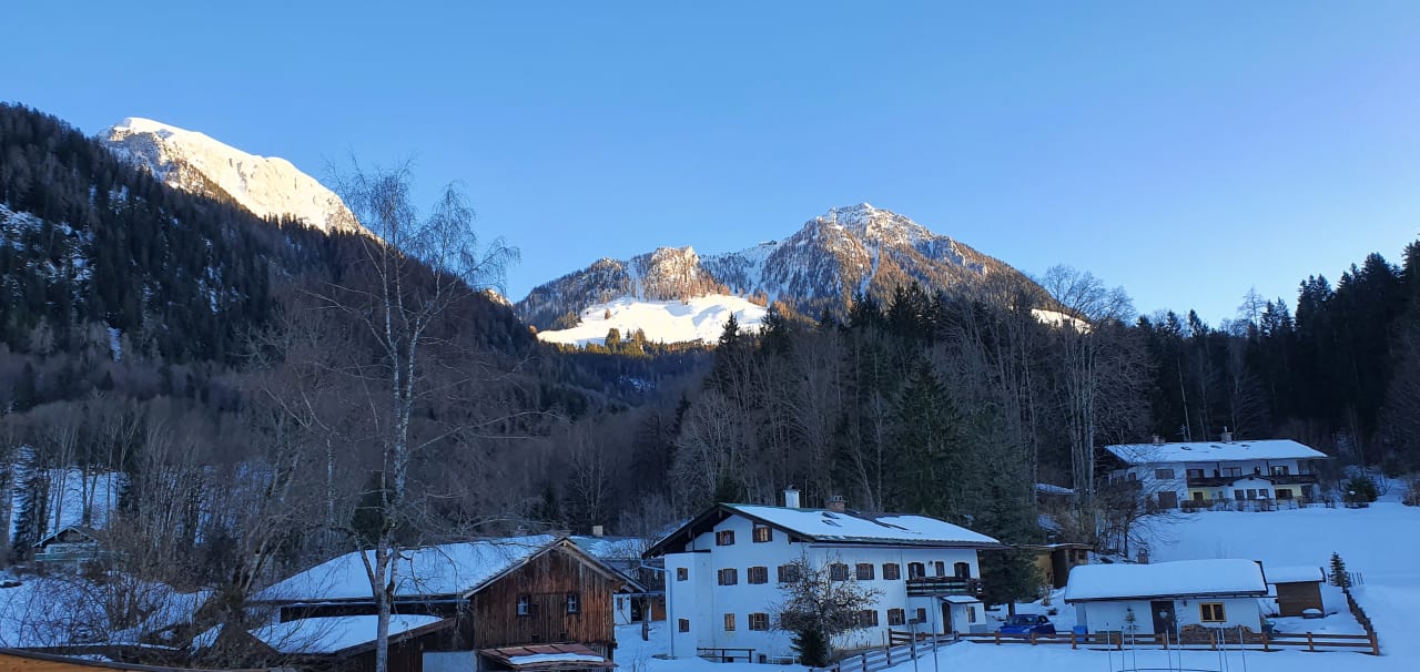 Außenansicht Alm- & Wellnesshotel Alpenhof
