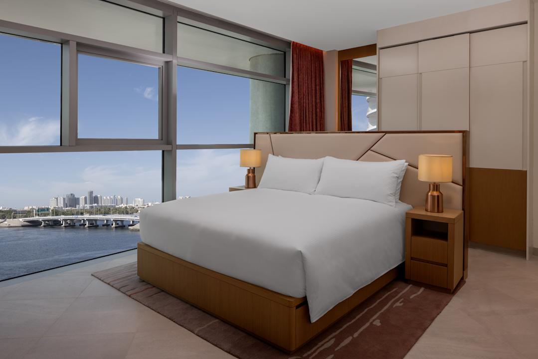 Zimmer Hilton Dubai Creek Hotel & Residences