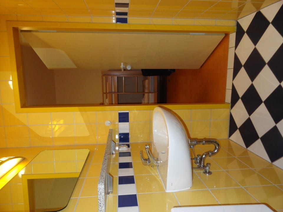Badezimmer Jugendherberge An Der Saarschleife