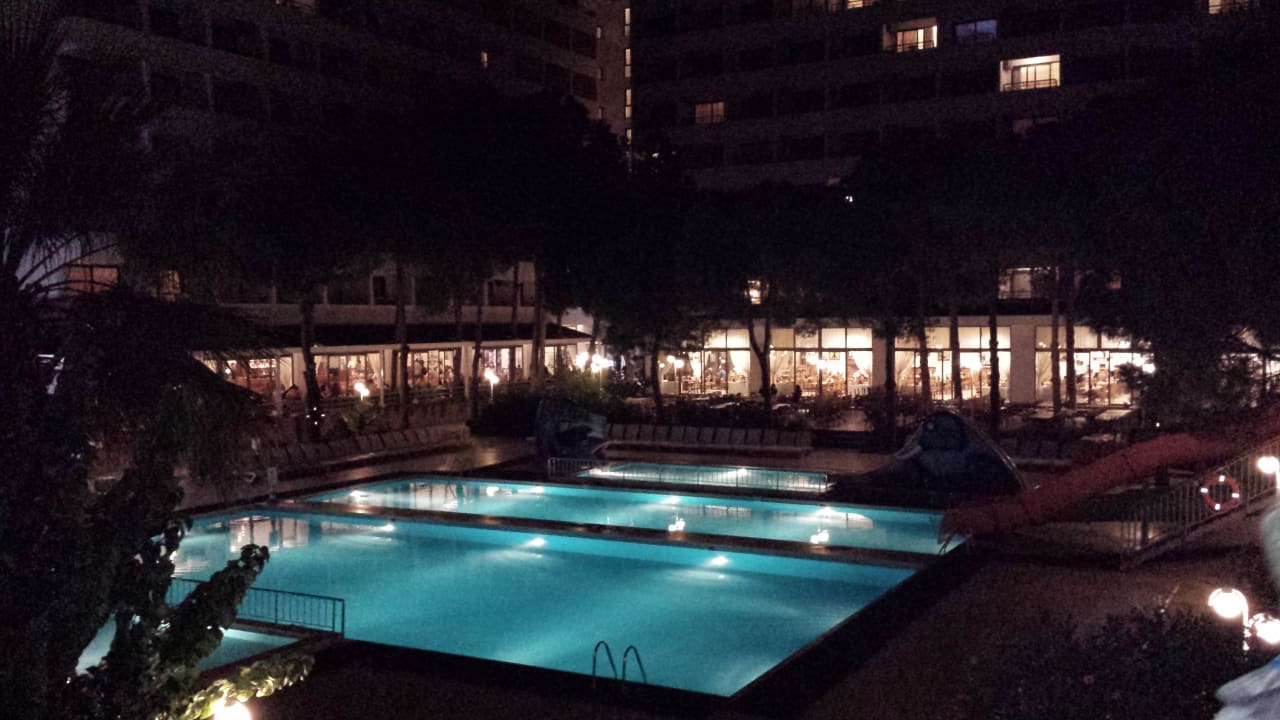 Bei Nacht Hotel Grand Efe