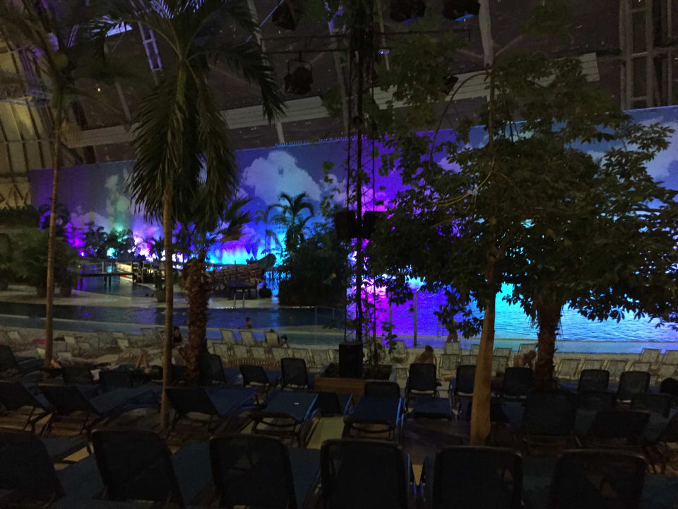 Strand Tropical Islands Resort