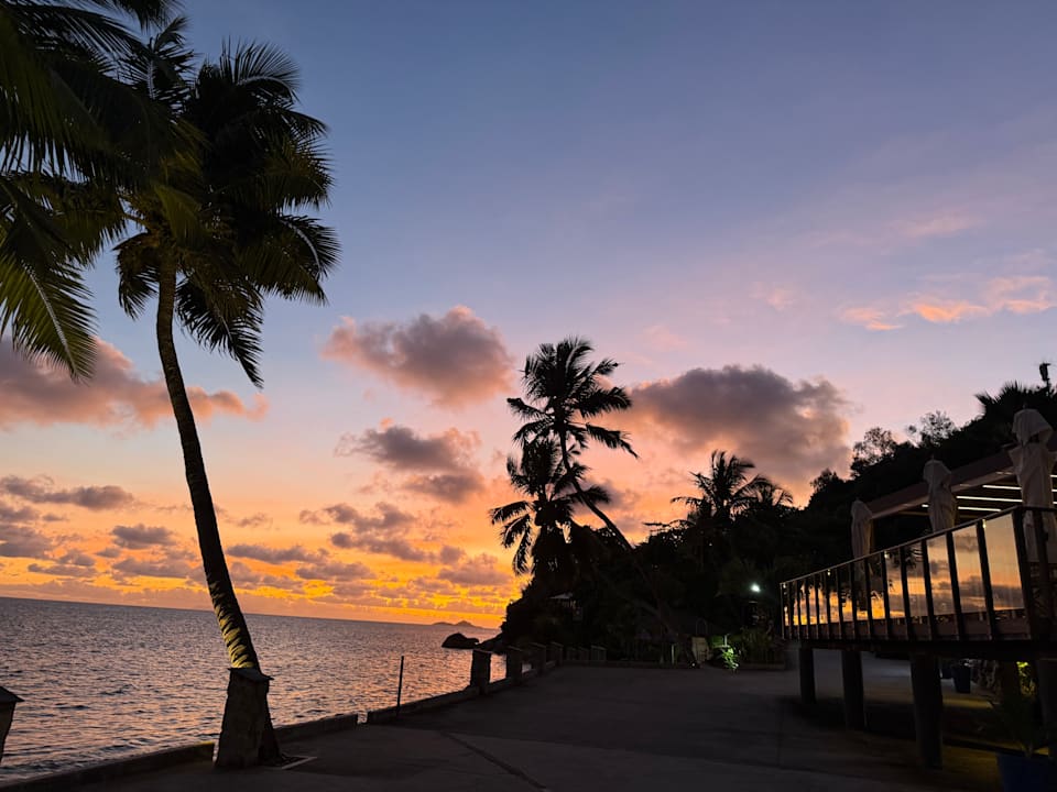 Ausblick The Coco de Mer Hotel & Black Parrot Suites