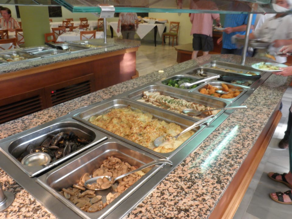 Das reichhaltige Buffet Garbí Cala Millor