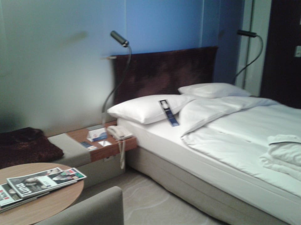 Schlafzimmer Radisson Blu Hotel Köln