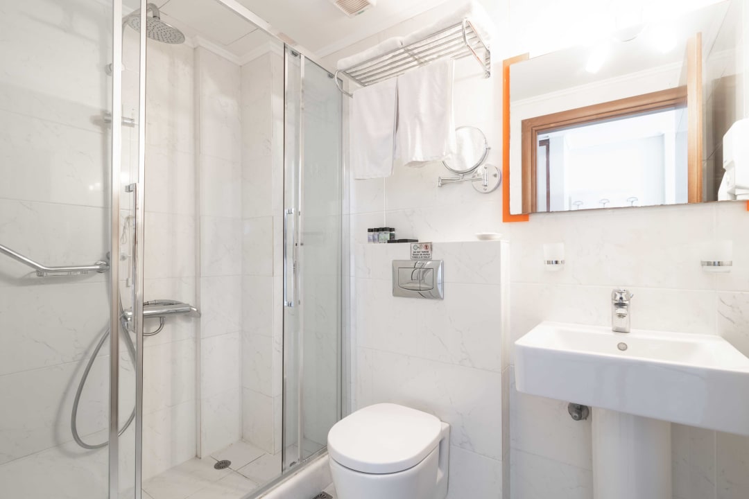 Zimmer Karras Grande Resort