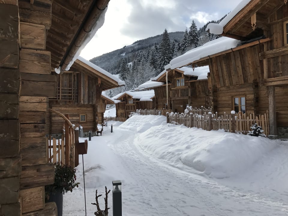 Außenansicht Chaletdorf Auszeit