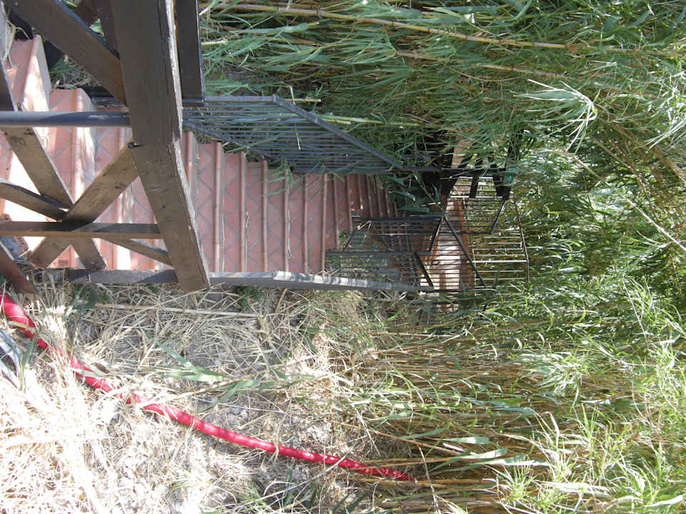 Zejście na platformę nóżkami Capo dei Greci Taormina Coast Resort Hotel & Spa