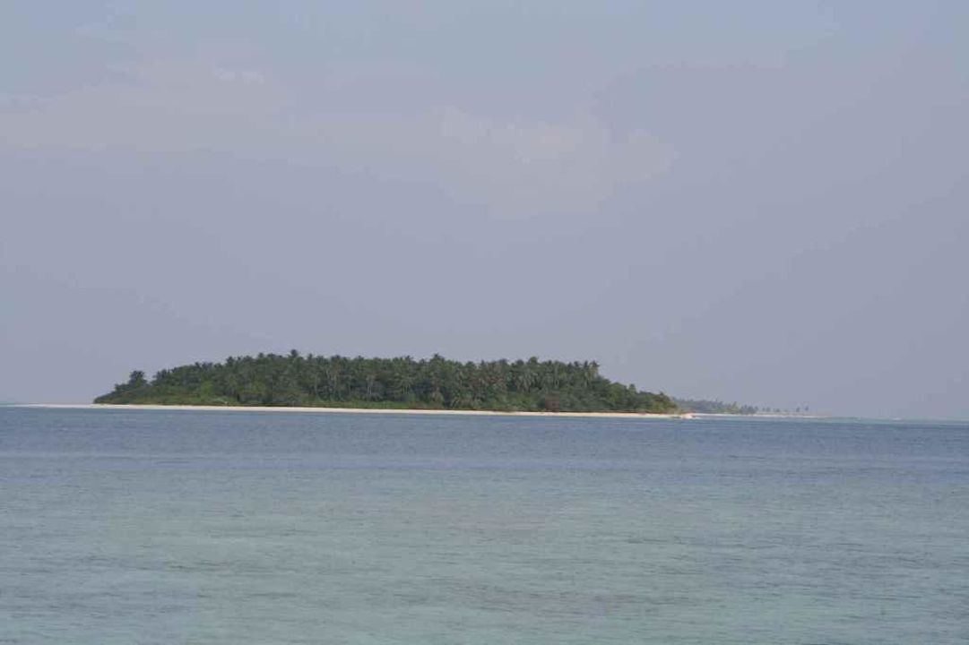 Ausblick auf eine unbewohnte Insel NH Collection Maldives Reethi Resort