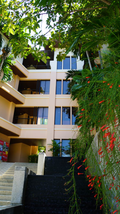 Außenansicht Avani Ao Nang Cliff Krabi Resort