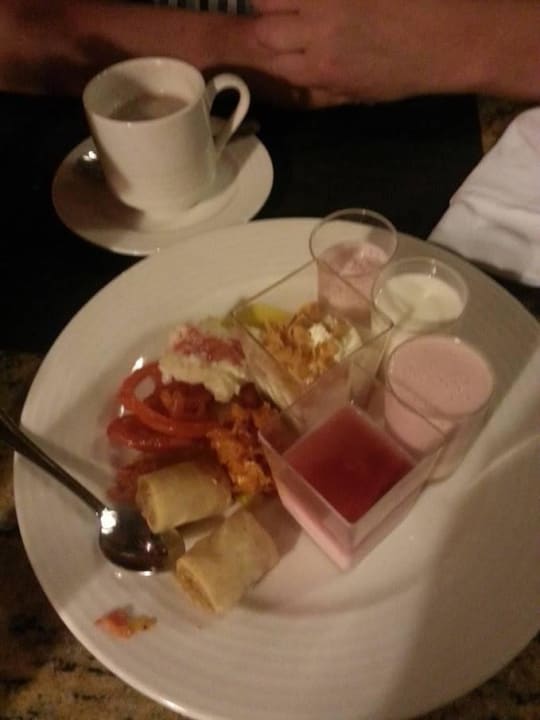 Gutes Essen immer wieder!! The Cove Rotana Resort