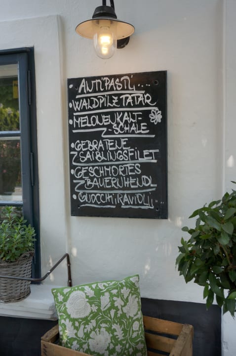 Greisslerei aussen Relais & Châteaux Taubenkobel