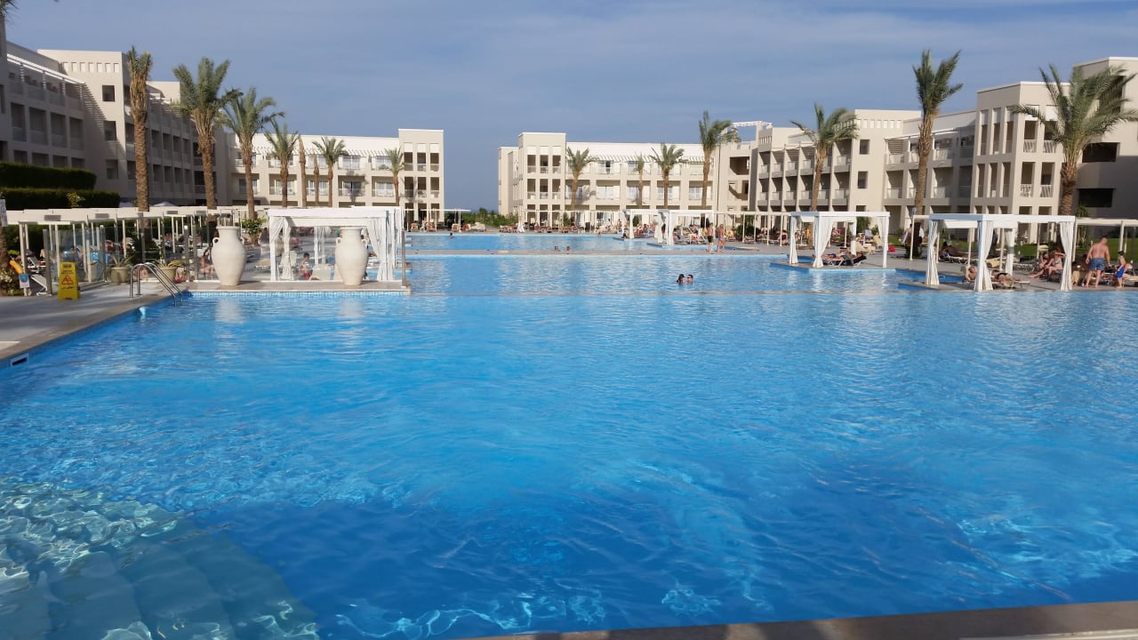 Hauptpoolanlage Jaz Aquaviva