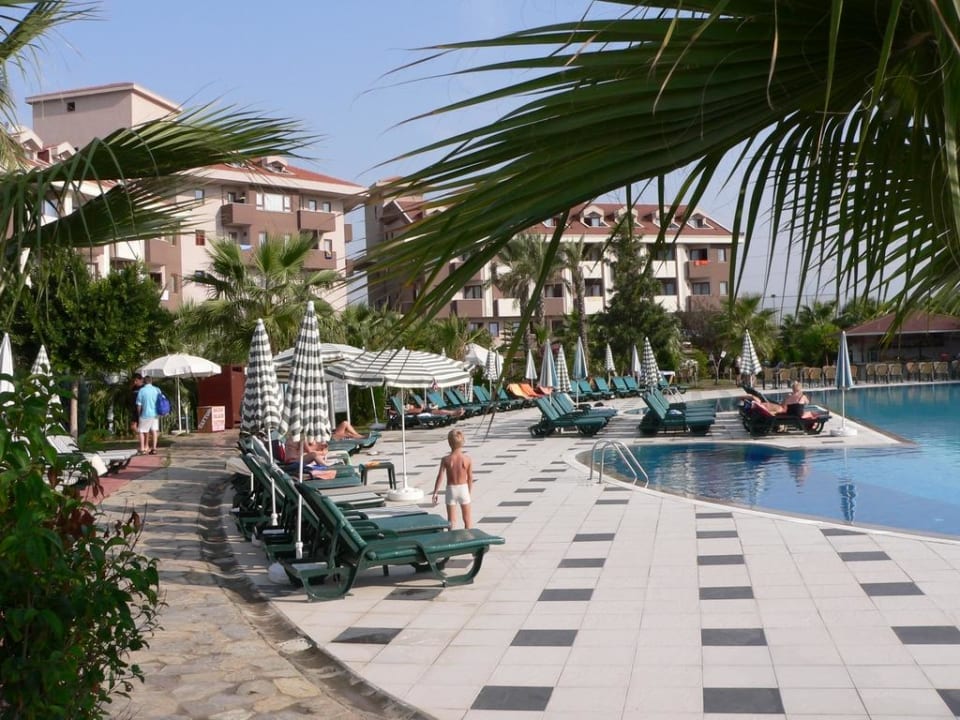 Teil eines Pools Hane Family Resort