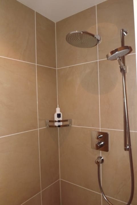 Regendusche Hotel Lumberger Hof