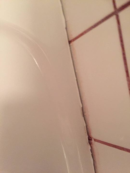 Defektes Waschbecken Hotel Goldener Hirsch