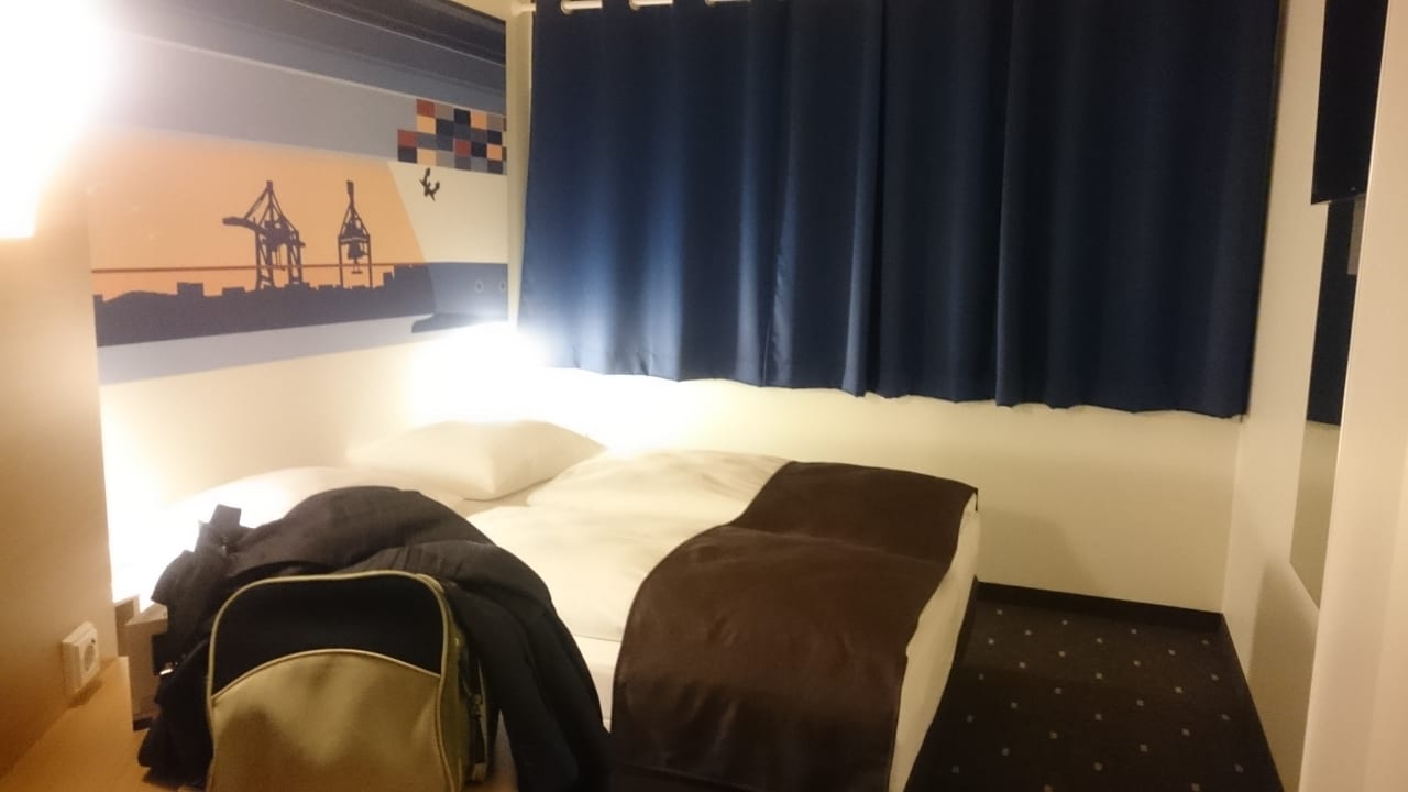 "Zimmer" B&B Hotel Hamburg-Altona (Hamburg-Altona) • HolidayCheck