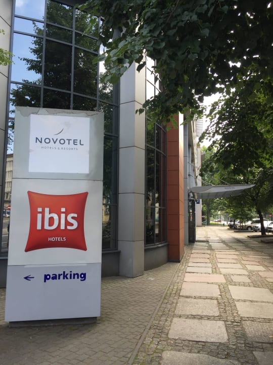 Hotelgebäude Hotel Novotel Szczecin