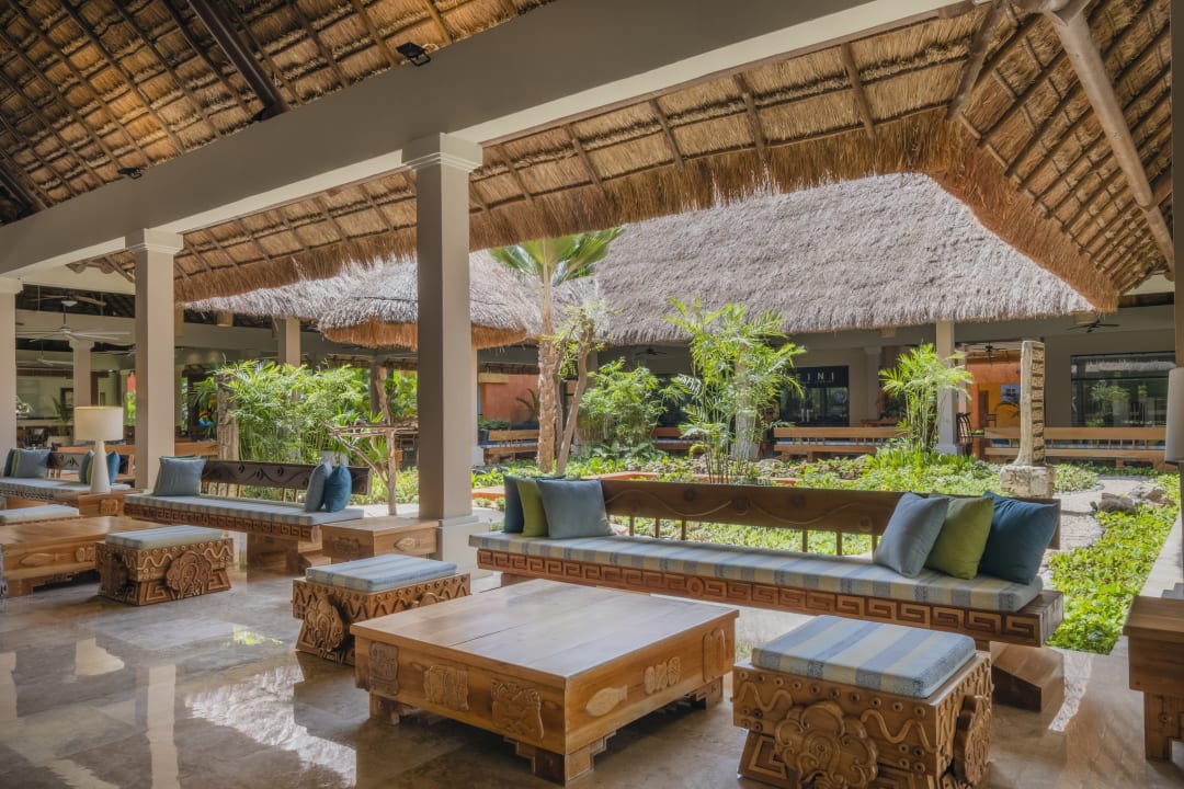 Lobby Iberostar Waves Tucan