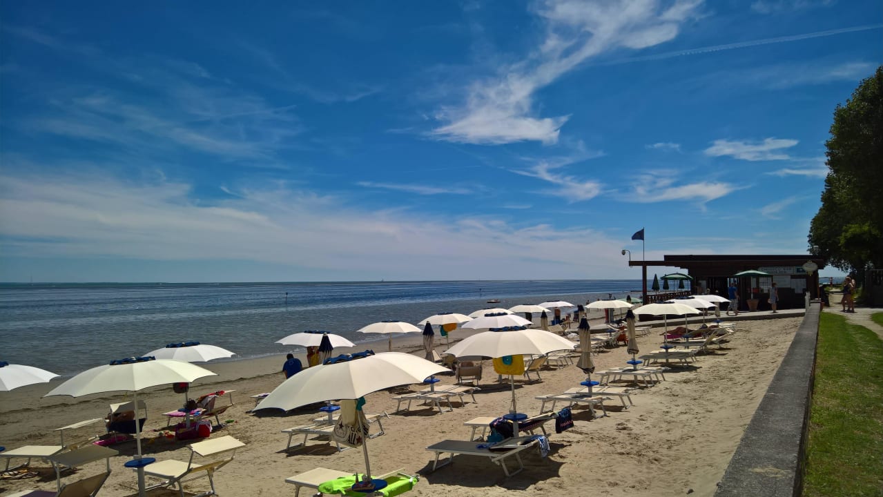 Strand des Campingplatzes Villaggio Residence Punta Spin