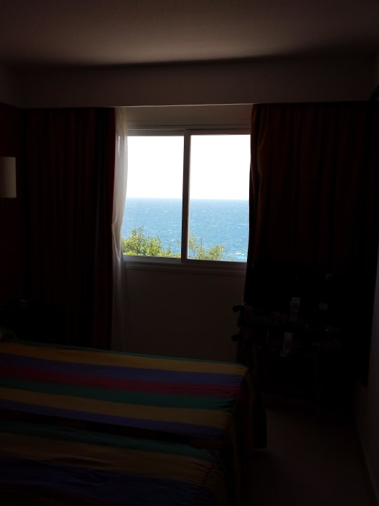 Blick aus dem Schlafzimmer  blau punta reina