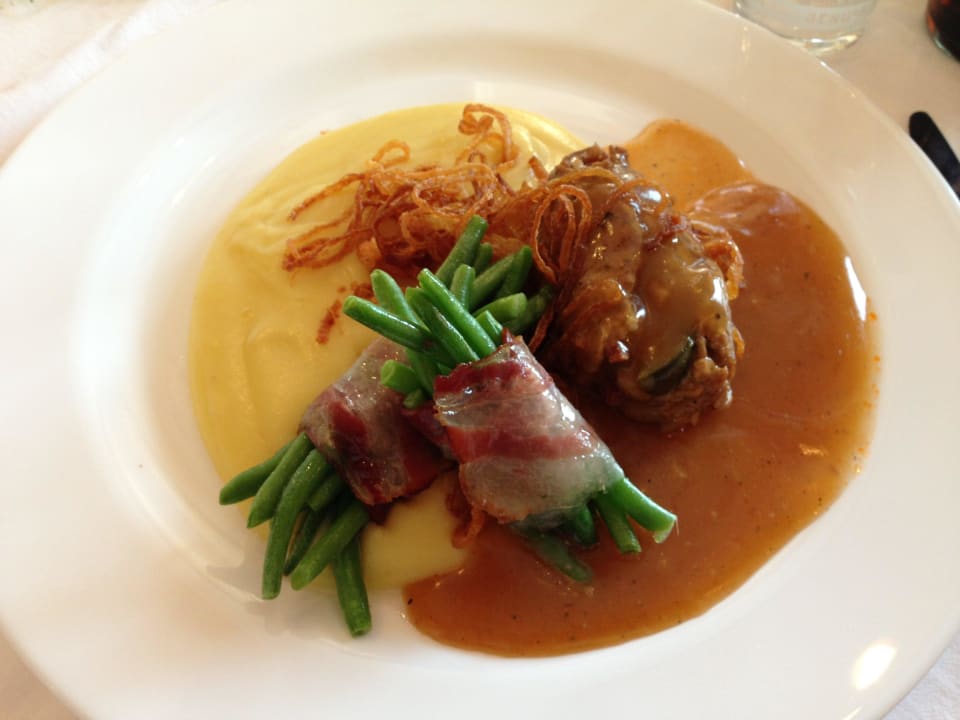 Rindsroulade vom Abendmenü Panoramadorf Saualpe