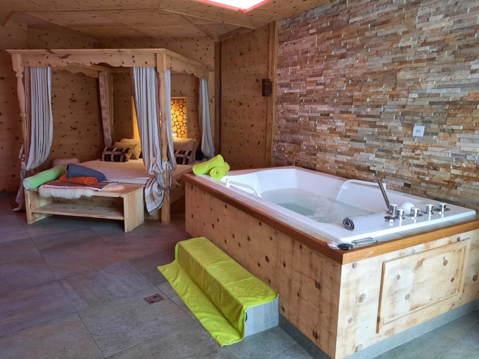 Sport & Freizeit Verwöhnhotel Kristall