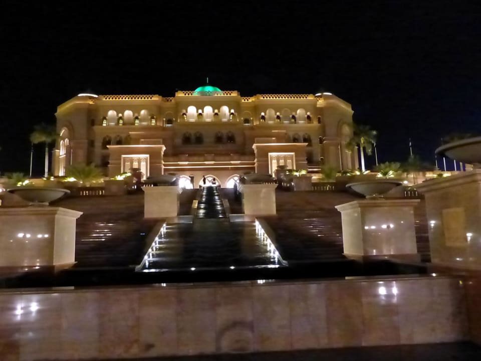 Außenansicht Emirates Palace Mandarin Oriental