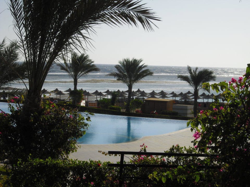 Blick Pool -  Meer TUI MAGIC LIFE Kalawy