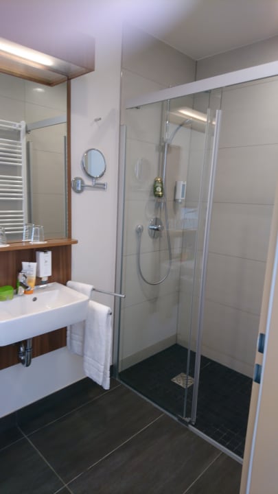 Zimmer LAGOVIDA Ferienresort am Störmthaler See