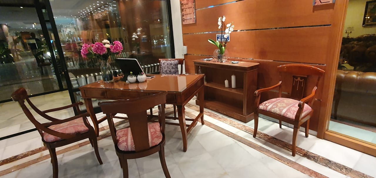 Lobby Hotel Serrano Palace