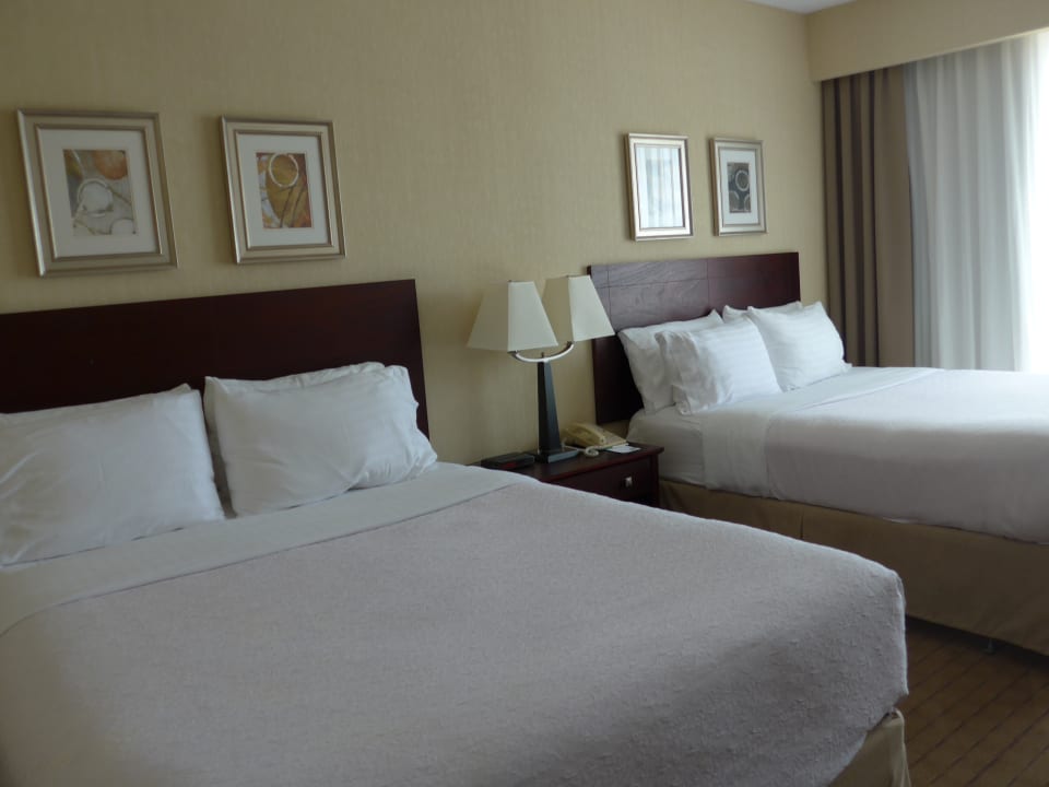 Zimmer Hotel Holiday Inn Toronto Airport East