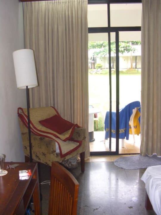 Blick zur Terrasse Hotel Club Palm Garden