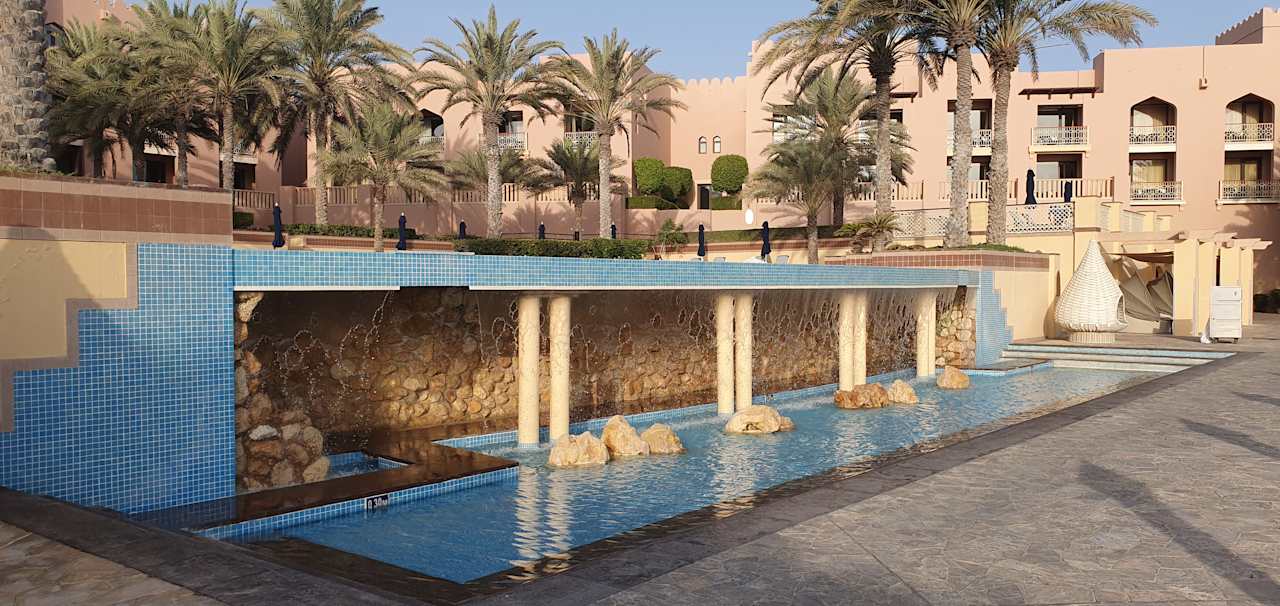 Pool Shangri-La Al Husn Resort & Spa
