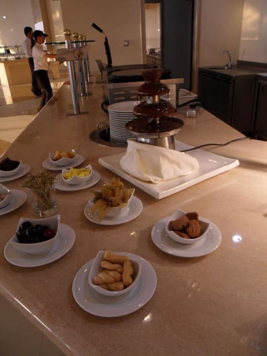 Schokobrunnen Atrium Platinum Luxury Resort Hotel & Spa