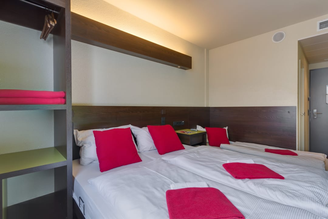 Zimmer MEININGER Hotel Berlin Hauptbahnhof