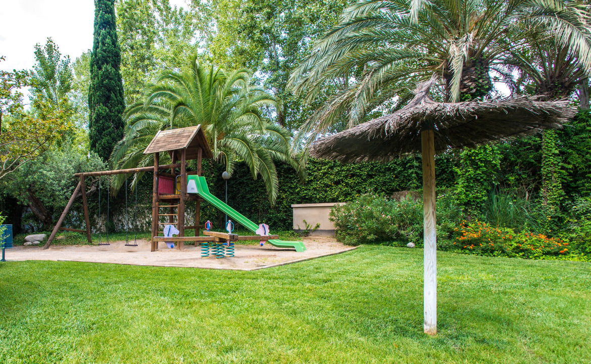 Parque infantil * Playground Ona Jardines Paraisol
