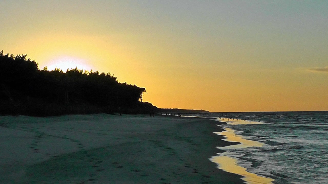 Sonnenuntergang am Hotelstrand Hotel Senator