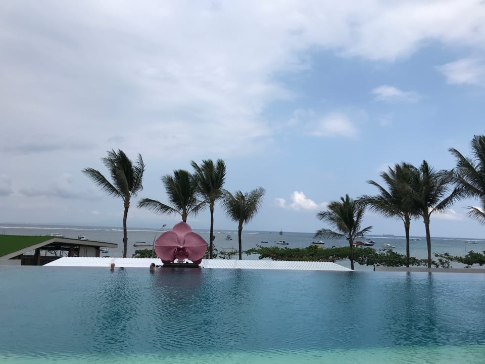 Pool InterContinental Bali Sanur Resort