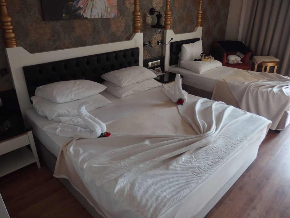 2311 Handtuch Tiere  Mary Hotel Side