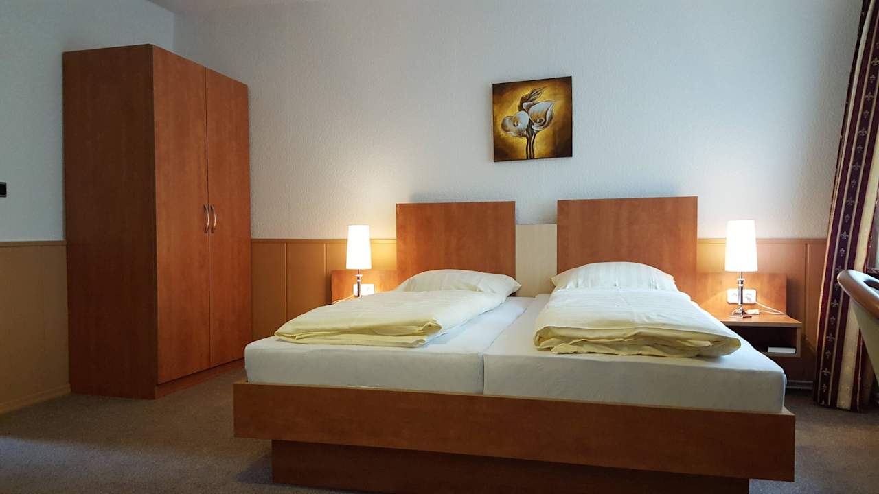 Doppelzimmer Waldhotel Zur Holzmühle
