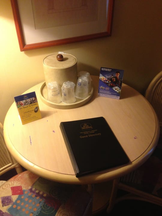 1 Best Western Plus Hotel Universal Inn