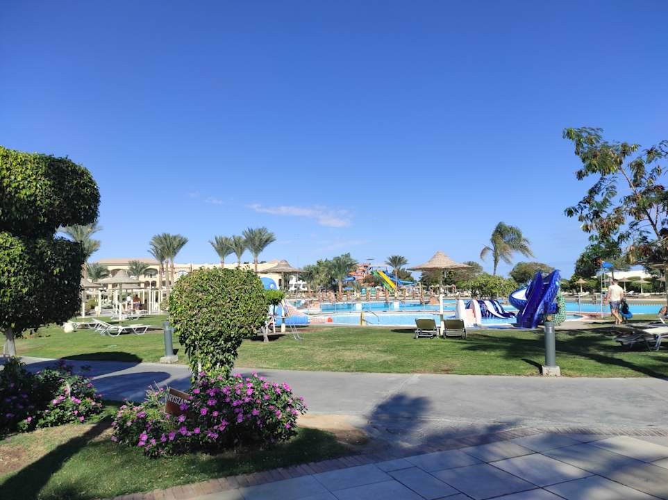 Gartenanlage JAZ Aquamarine Resort
