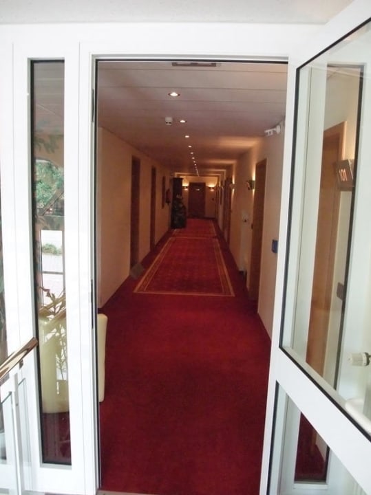 Eingangsbereich zum Hotelflur Hotel Hennies