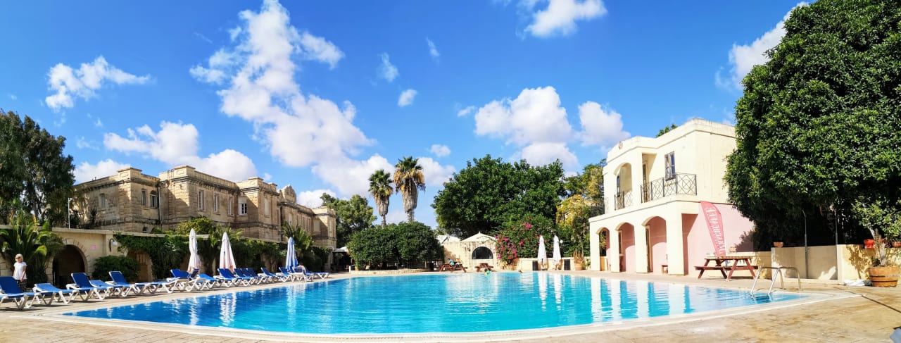 Pool Sprachcaffe International