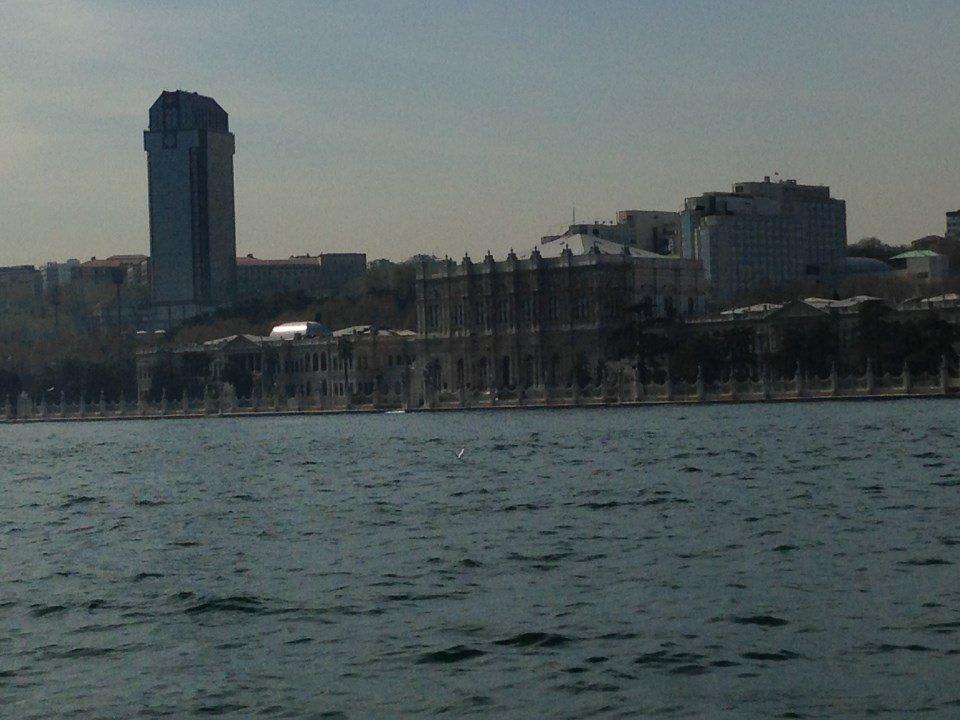 Blick vom Bosporus auf das Hotel Hotel Swissôtel The Bosphorus
