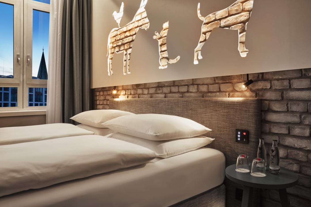Zimmer H+ Hotel Bremen